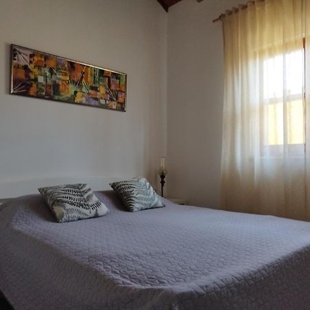 Villa Mandulera Peroj Exterior foto